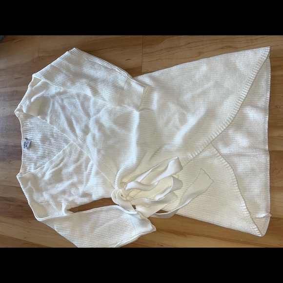 Princess Polly sweater dress - Picture 2 of 4